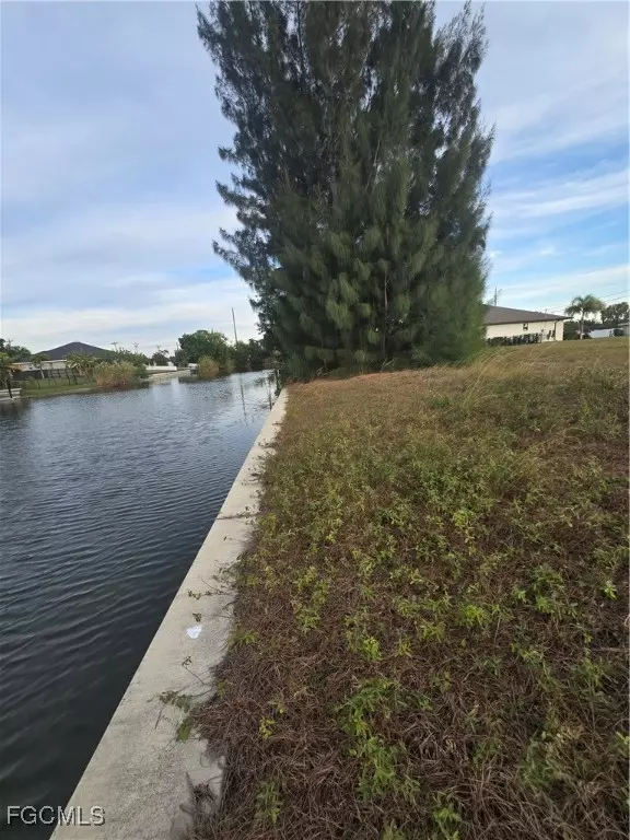 Cape Coral, FL 33914,125 SW 28th TER