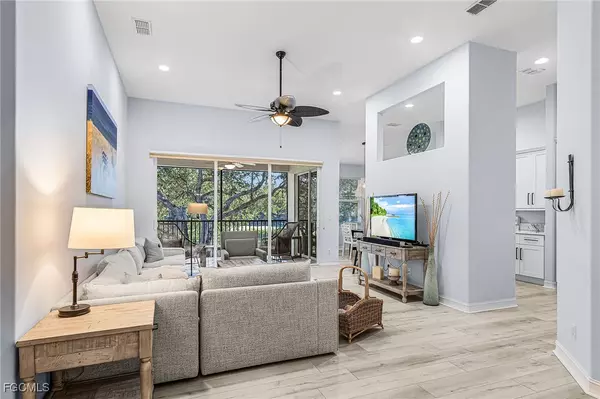 Estero, FL 33928,21211 Pelican Sound DR #202