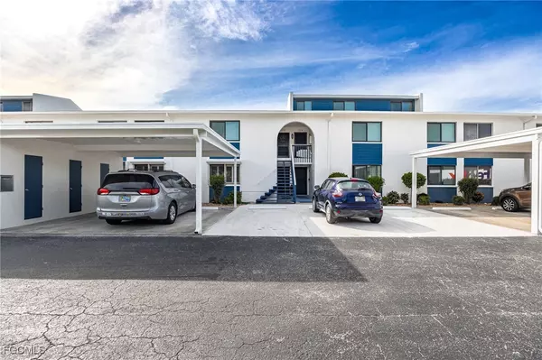 4904 Vincennes ST #103, Cape Coral, FL 33904