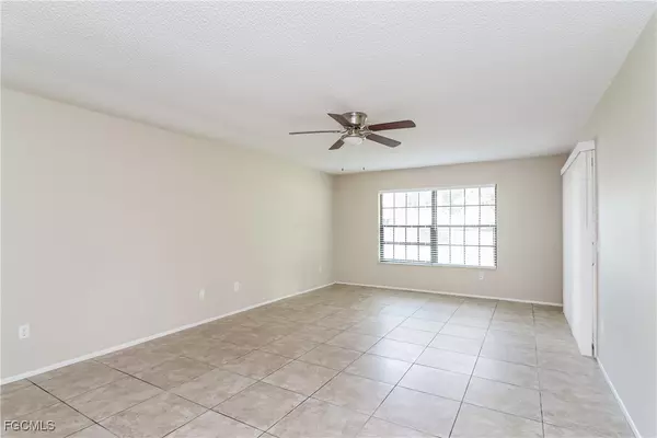 North Port, FL 34287,4055 Vermont LN