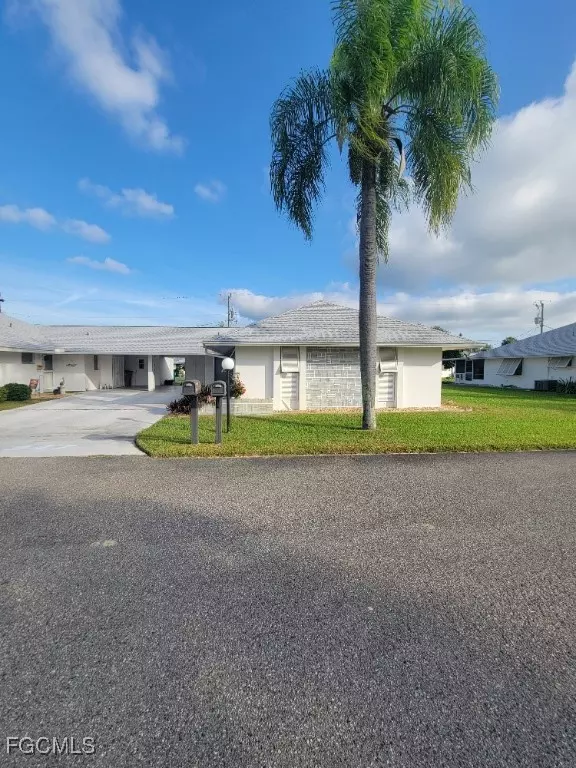 Lehigh Acres, FL 33936,347 Richland RD