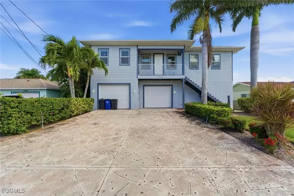 Matlacha Isles, FL 33991,12304 Boat Shell DR