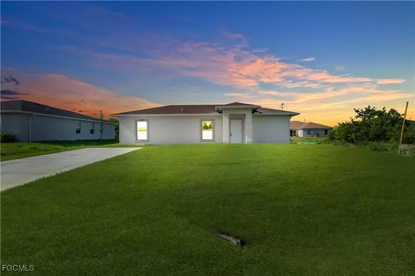 3819 3rd ST W, Lehigh Acres, FL 33971