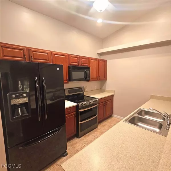 Cape Coral, FL 33990,1004 SE 24th AVE