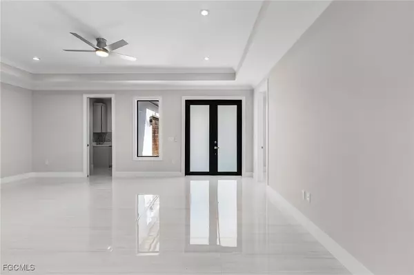 Naples, FL 34117,4656 24th AVE SE