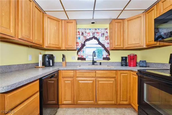 12932 3rd ST, Fort Myers, FL 33905