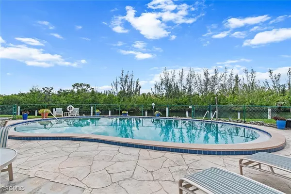 Punta Gorda, FL 33950,1355 Rock Dove CT #1-2