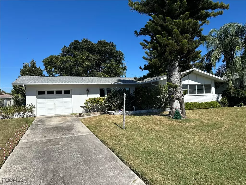 Cape Coral, FL 33904,1401 SE 25th TER