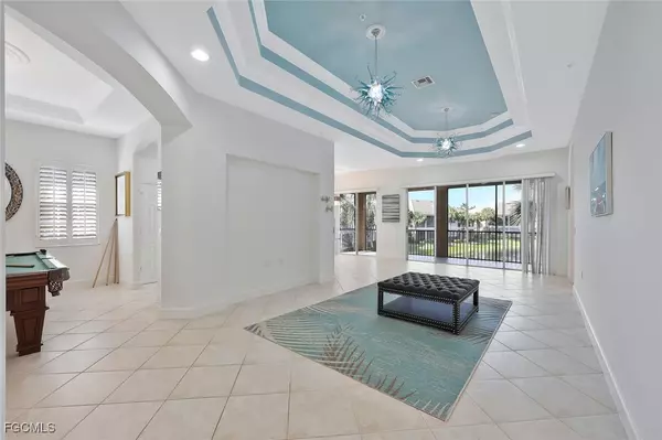 Miromar Lakes, FL 33913,10085 Valiant CT #201