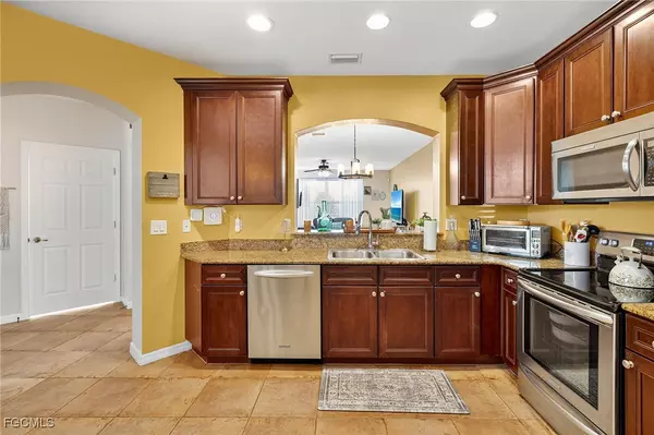 Cape Coral, FL 33909,3355 Dandolo CIR