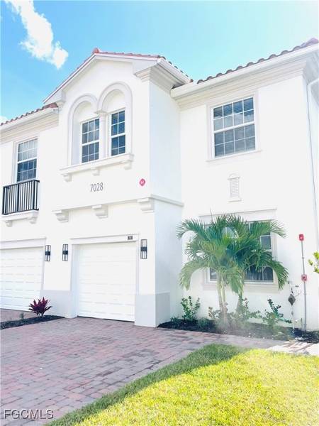 7028 Ambrosia LN #808, Naples, FL 34119