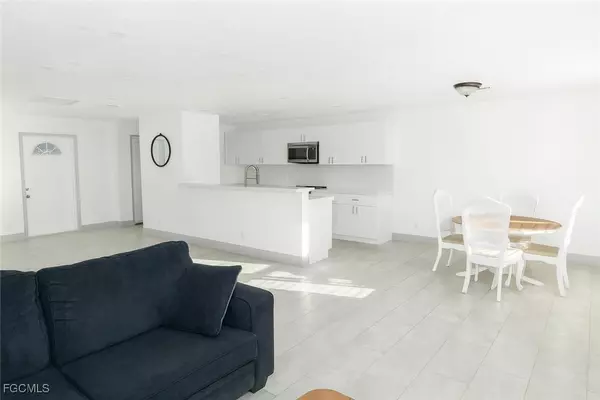 Labelle, FL 33935,7009 Lotus CIR