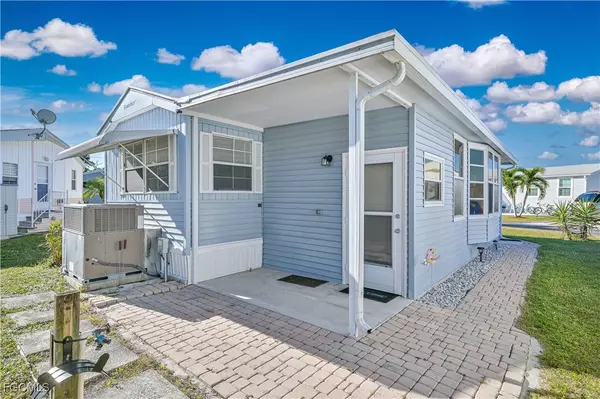 Estero, FL 33928,4751 Liberty LN W