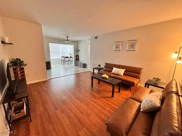 Fort Myers, FL 33919,7035 Cedarhurst DR #12B