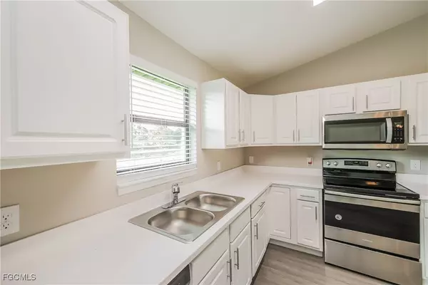 Lehigh Acres, FL 33974,1249 Cordoba ST E