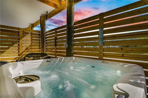 3524 5th AVE, St James City, FL 33956