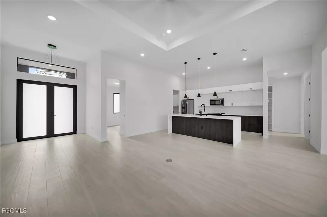 Cape Coral, FL 33914,3435 SW 8th CT