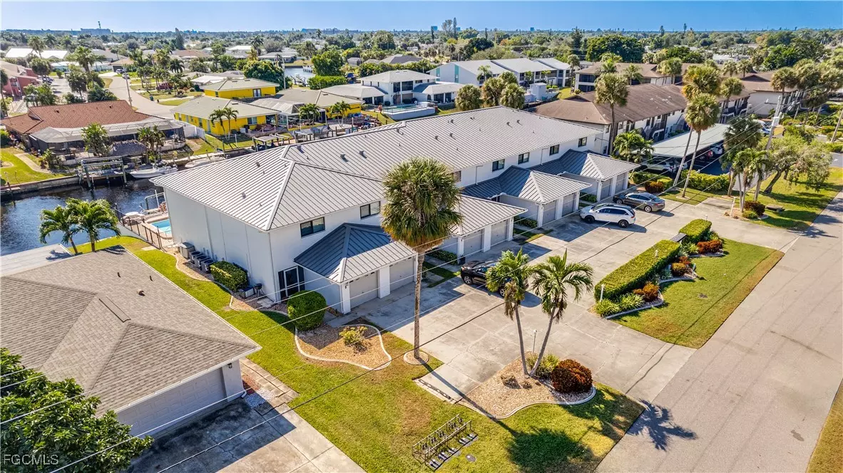 Cape Coral, FL 33904,1102 SE 39th TER #101