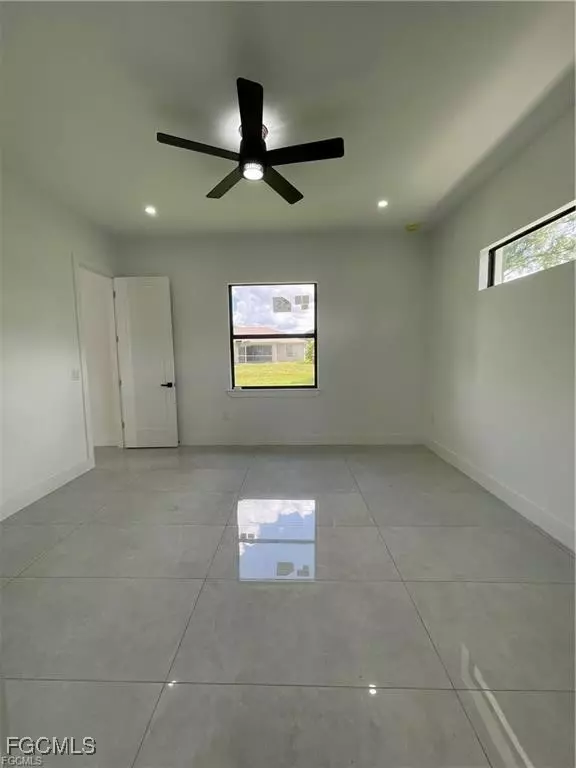 Lehigh Acres, FL 33976,3221 Vera CT