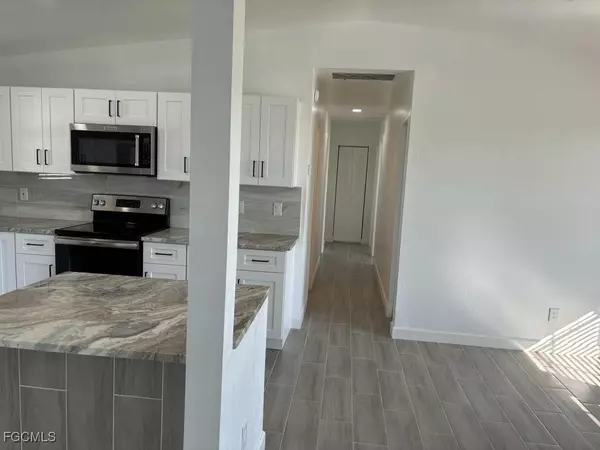 Cape Coral, FL 33909,305 NE 23rd ST