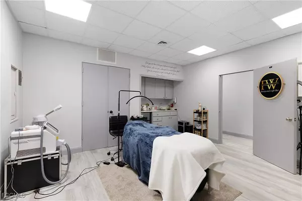 Fort Myers, FL 33901,3900 Broadway