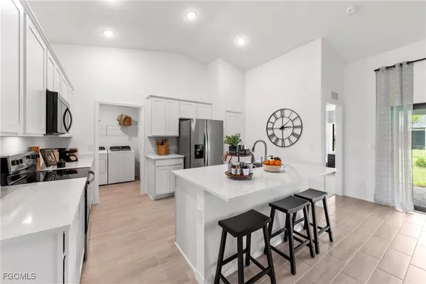 Cape Coral, FL 33991,24 SW 15th TER