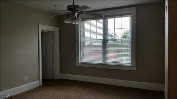 Fort Myers, FL 33901,1415 Dean ST #303