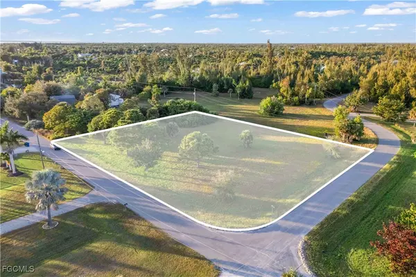 Bokeelia, FL 33922,5406 Pine Creek LN