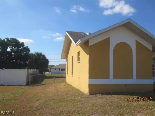 Cape Coral, FL 33909,412 NE 17th PL