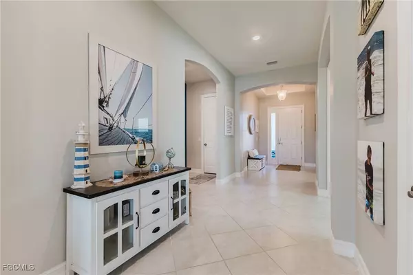 Cape Coral, FL 33909,3239 Baravaldo CIR