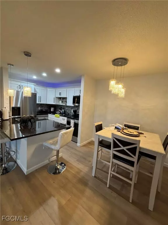 North Fort Myers, FL 33917,5713 Foxlake DR #4