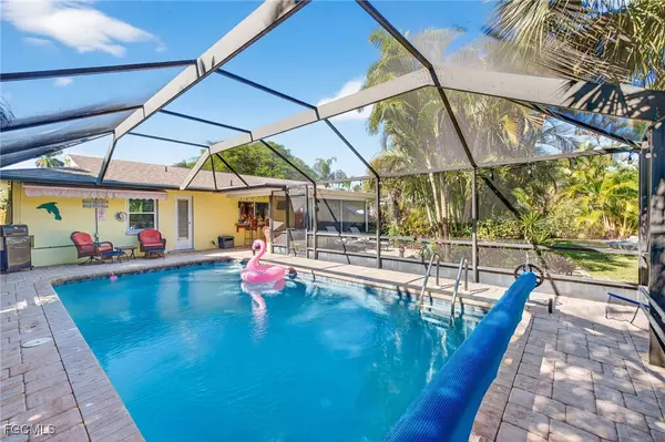 Cape Coral, FL 33904,5217 Elm CT