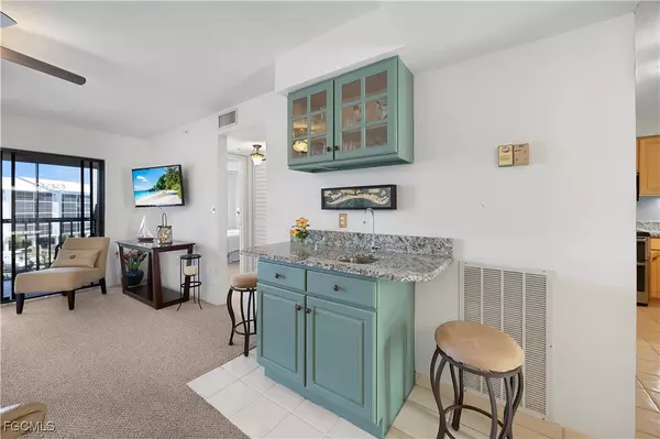 Fort Myers Beach, FL 33931,7327 Estero BLVD #303