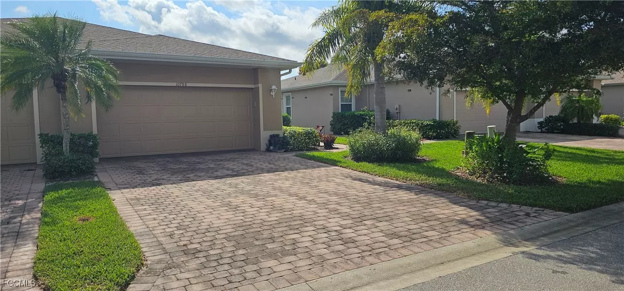 10788 Crossback LN, Lehigh Acres, FL 33936