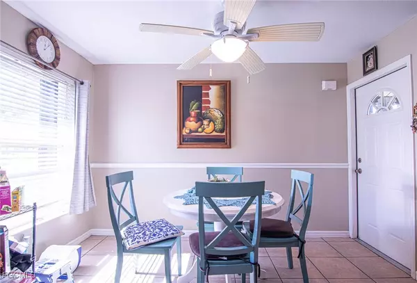 Cape Coral, FL 33914,3829 SW 8th CT #3907