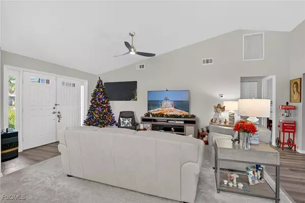 North Fort Myers, FL 33917,17867 Dracena CIR