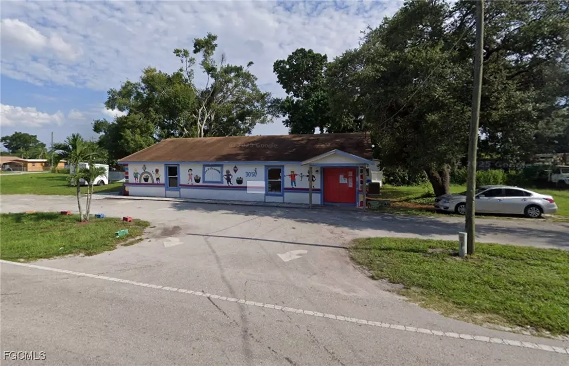 Fort Myers, FL 33916,3050 Michigan AVE