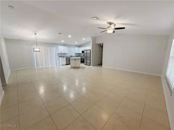 Fort Myers, FL 33913,210 Manatee ST