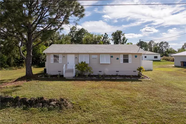 3503 22nd ST SW, Lehigh Acres, FL 33976