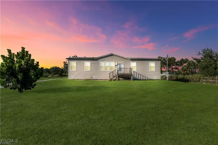 7824 8th PL, Labelle, FL 33935