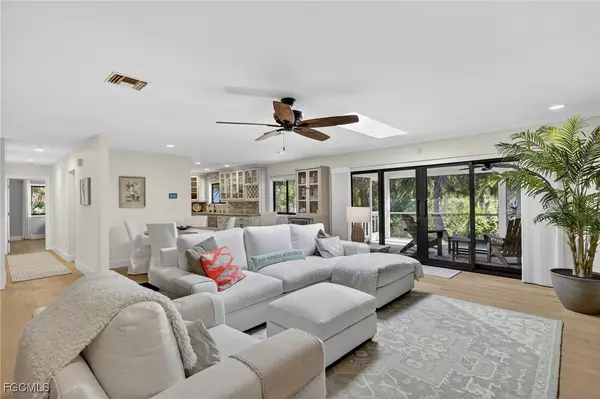 Sanibel, FL 33957,3990 Coquina DR