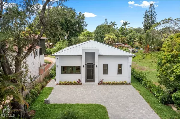 Bonita Springs, FL 34135,10186 Carolina ST