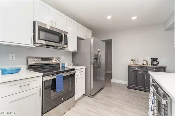 Port Charlotte, FL 33948,1247 Price CIR NW