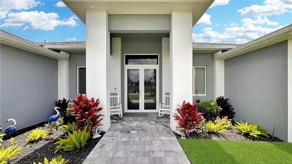 Cape Coral, FL 33909,921 NE 13th AVE