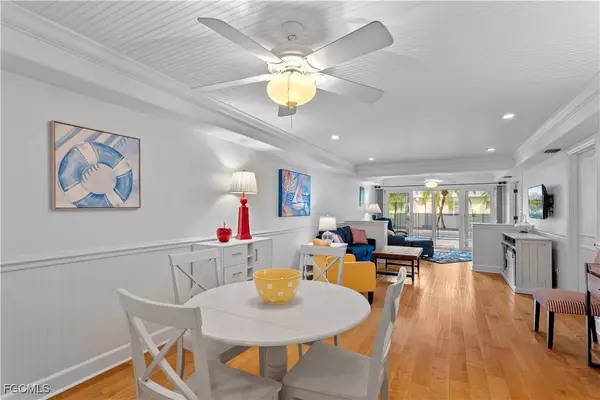 Naples, FL 34102,320 14th AVE S #320C