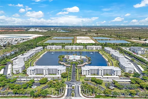 Fort Myers, FL 33908,16585 Lake Circle DR #128