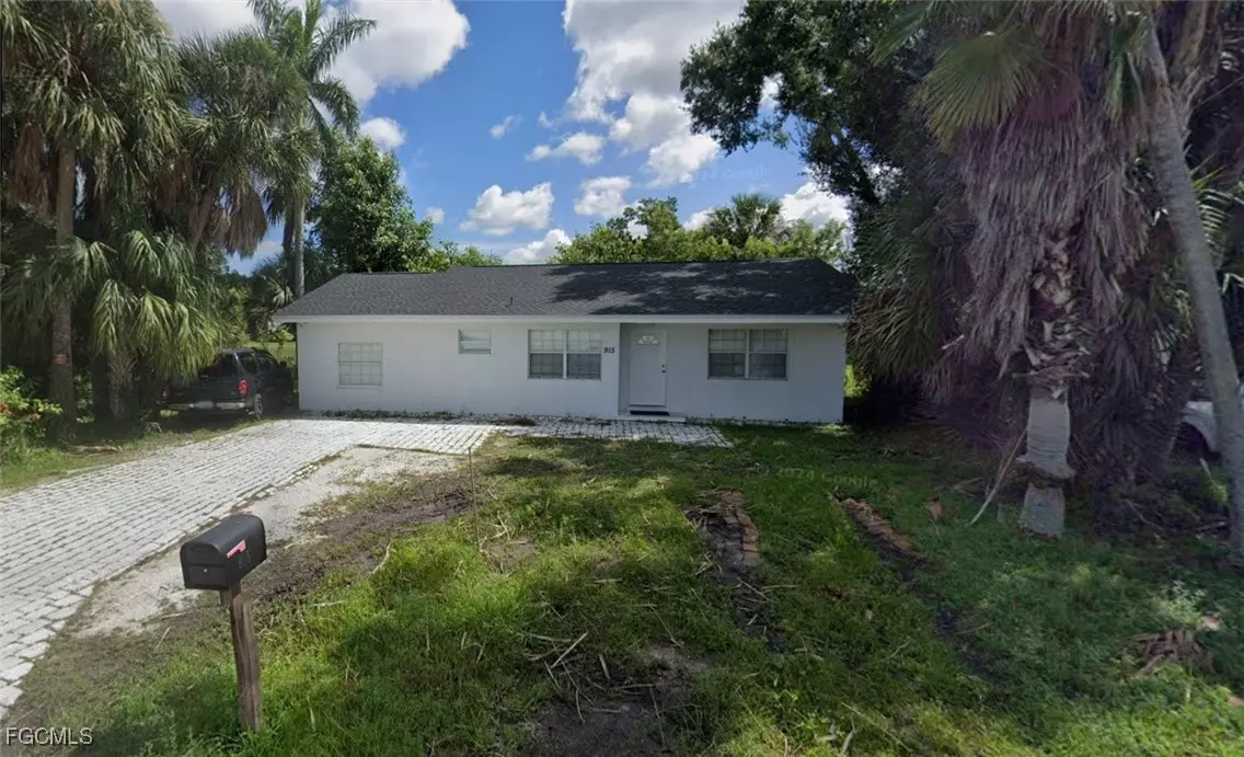 Fort Myers, FL 33916,915 Alderman ST