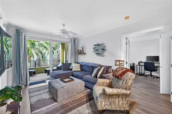 Fort Myers, FL 33916,2825 Palm Beach BLVD #317