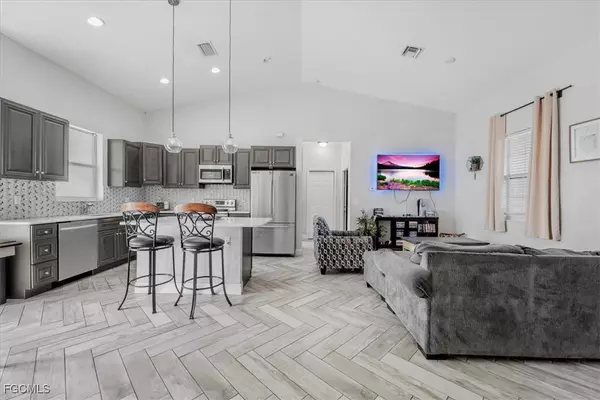 Labelle, FL 33935,7043 Brazil CIR