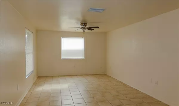 Port Charlotte, FL 33952,1366 Nimrod ST